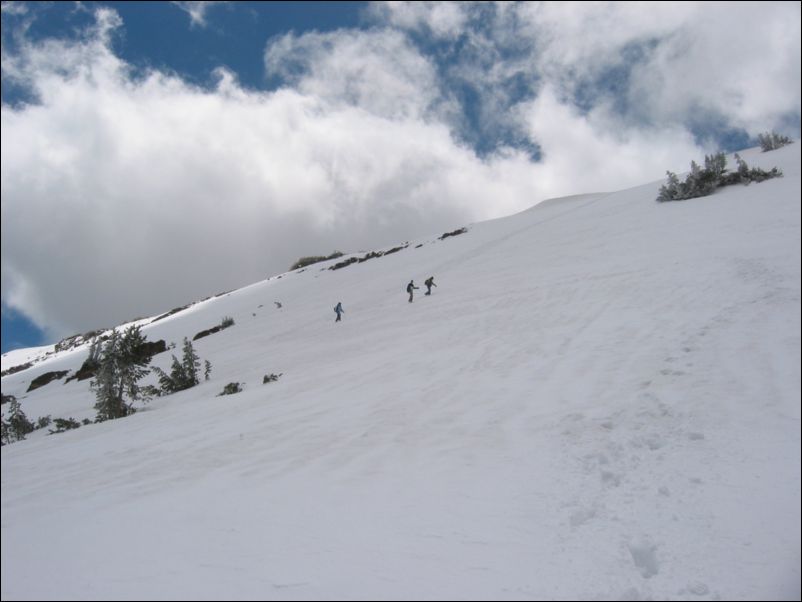 2005-06-18 Relay Peak (58) Glissading down Relay